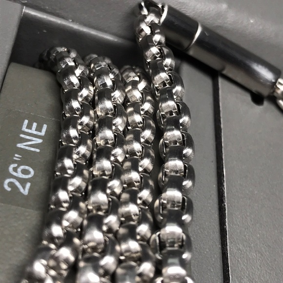 WILLIAM RAST Stainless Steel Round Box Chain Set - Picture 7 of 8